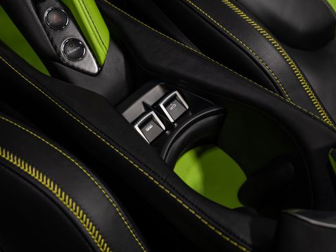 Used 2021 McLaren 720S Performance RWD image 73