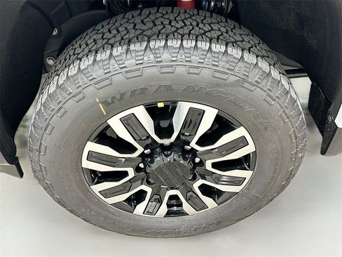 New 2026 GMC Sierra 2500 Denali Ultimate image 33