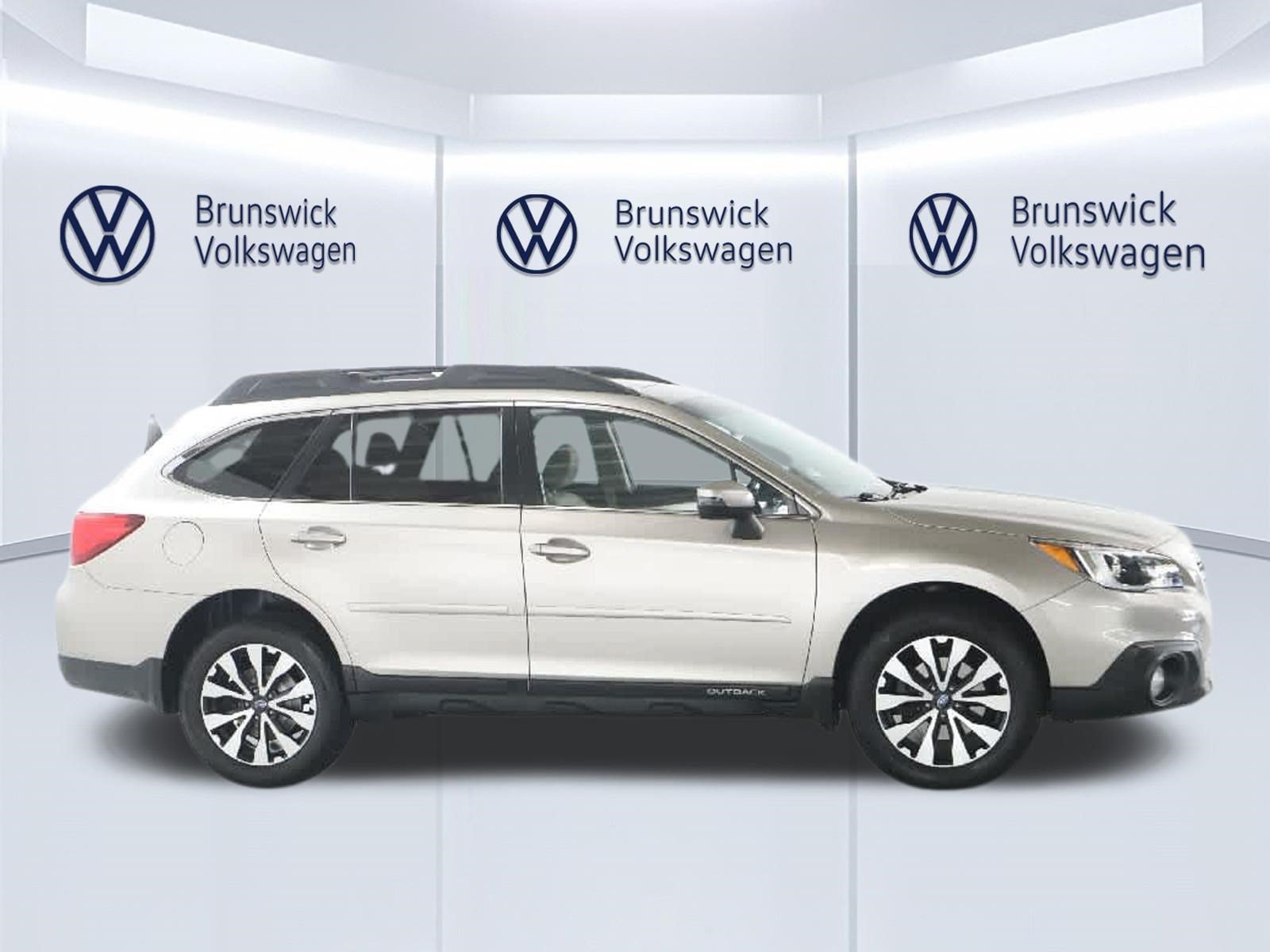 Used 2016 Subaru Outback 2.5i Limited AWD/4WD image 13