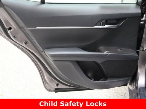 Certified 2024 Toyota Camry LE image 24