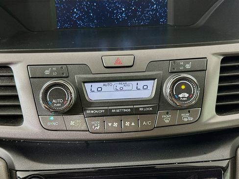 Used 2014 Honda Odyssey EX-L image 22