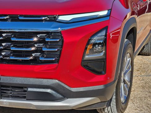 Used 2026 Chevrolet Equinox LT image 8