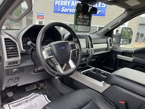 Used 2020 Ford F250 Lariat w/ Lariat Ultimate Package AWD/4WD image 17