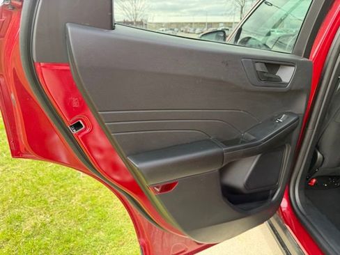 Used 2023 Ford Escape Active image 17