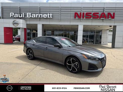 Certified 2024 Nissan Altima 2.5 SR FWD image 1