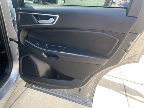 Used 2024 Ford Edge SEL image 37