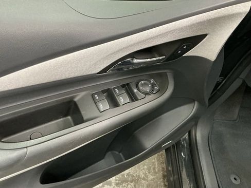 Used 2020 Chevrolet Bolt Premier w/ Infotainment Package image 14