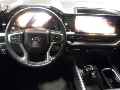 Used 2026 Chevrolet Silverado 1500 RST w/ Dark Appearance Package image 9