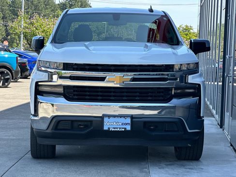 Used 2020 Chevrolet Silverado 1500 LT AWD/4WD image 8