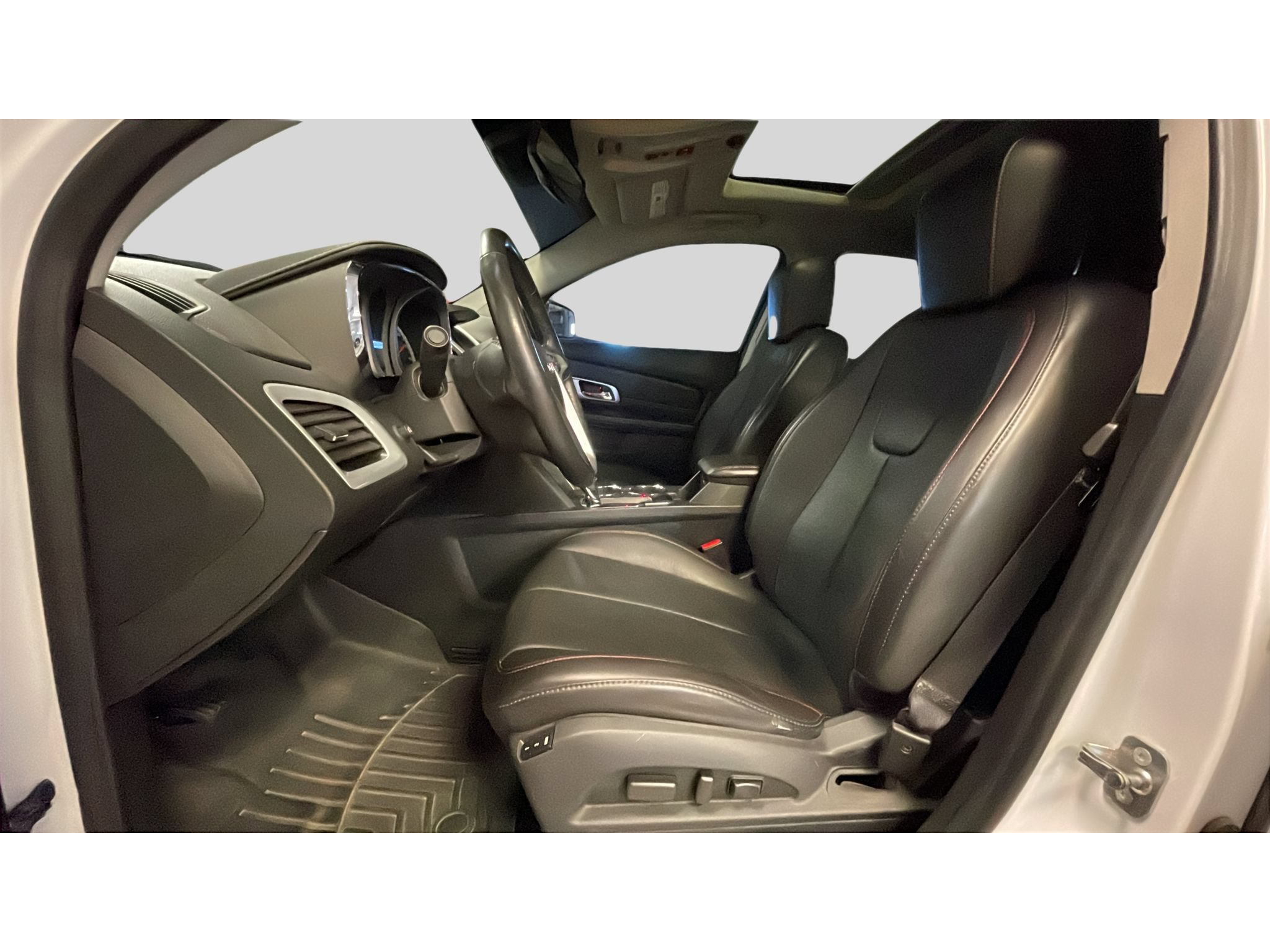 Used 2017 GMC Terrain SLT w/ Open Road Package AWD/4WD image 12