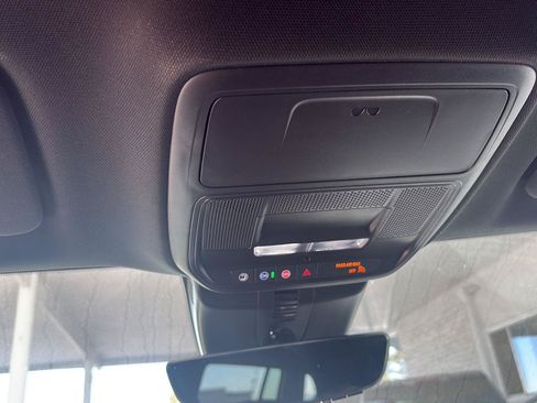 Used 2026 GMC Acadia Elevation FWD image 11
