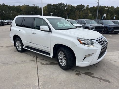 Used 2018 Lexus GX 460 image 9