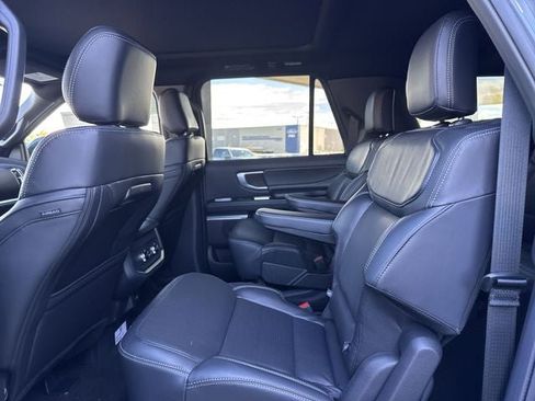 New 2025 Ford Expedition Max Platinum w/ Stealth Appearance Package image 23