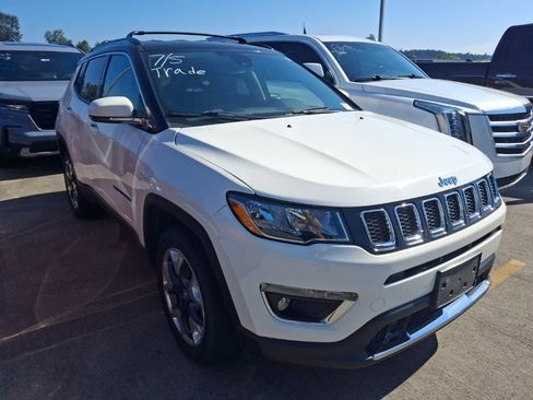 Used 2021 Jeep Compass Limited AWD/4WD image 2