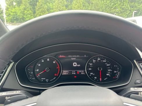Used 2023 Audi Q5 2.0T Premium w/ Convenience Package AWD/4WD image 6