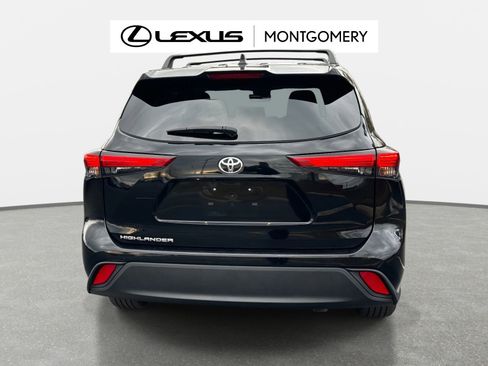 Used 2023 Toyota Highlander L image 21