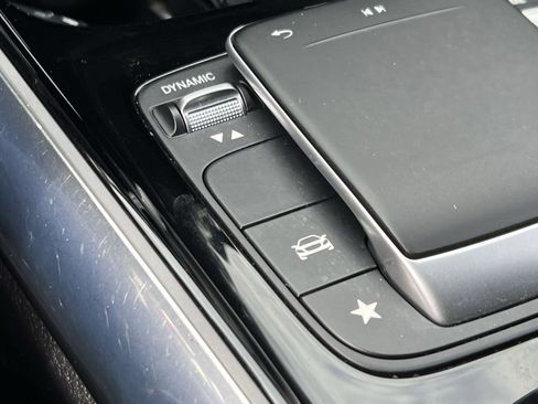 Certified 2021 Mercedes-Benz GLA 250 GLA 250 w/ Premium Package image 32