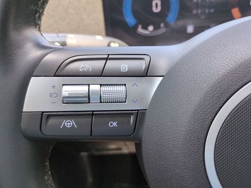 Used 2025 Hyundai Kona SEL FWD image 23