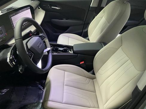 New 2026 Audi Q3 quattro 2.0T AWD/4WD image 4