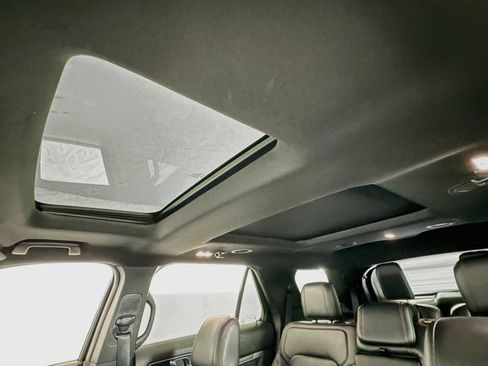 Used 2019 Ford Explorer Sport AWD/4WD image 14