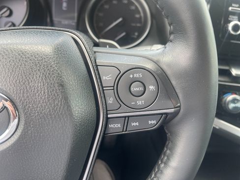 Used 2024 Toyota Camry SE FWD image 28