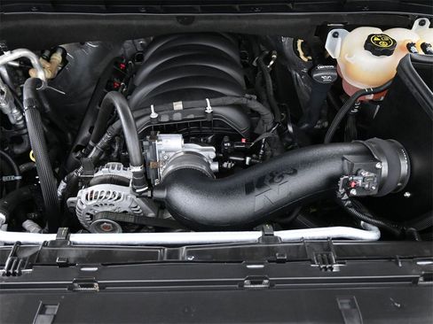 Used 2022 Chevrolet Tahoe RST w/ Luxury Package image 24