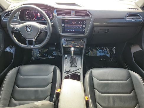 Used 2018 Volkswagen Tiguan SEL Premium AWD/4WD image 14