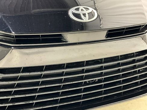Used 2025 Toyota Camry LE FWD image 28