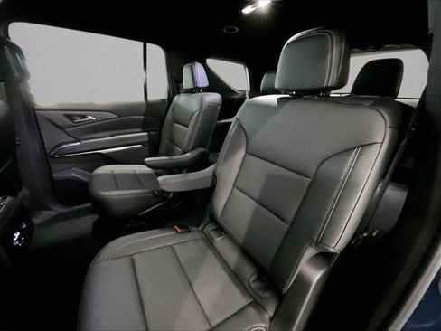 Used 2026 Chevrolet Traverse LT FWD image 28
