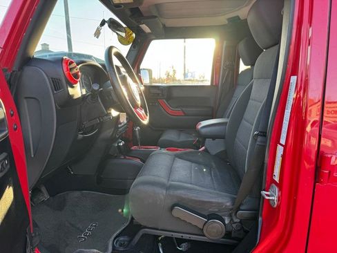 Used 2011 Jeep Wrangler Unlimited Sport image 9