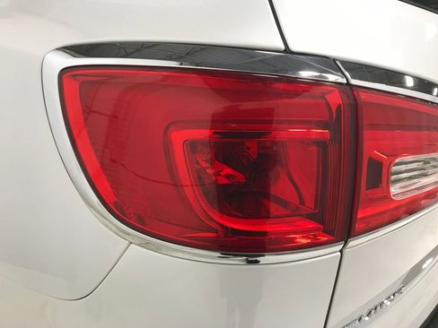Used 2017 Buick Enclave Convenience FWD image 27