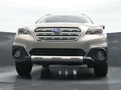 Used 2017 Subaru Outback 2.5i Limited AWD/4WD image 19