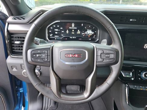 Used 2024 GMC Sierra 1500 AT4 w/ Technology Package AWD/4WD image 21
