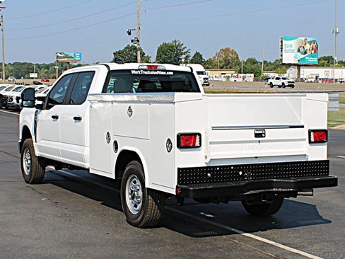 Used 2026 Ford F250 XL w/ XL Chrome Package AWD/4WD image 4