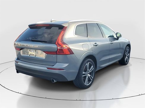 Used 2020 Volvo XC60 T5 Momentum w/ Protection Package Premier image 7