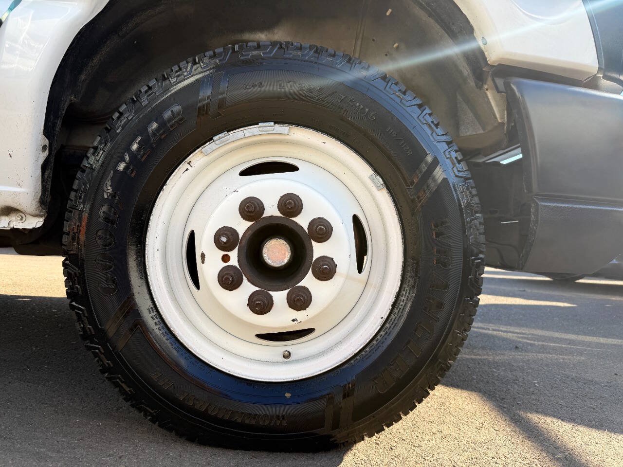Used 2013 Ford E-350 and Econoline 350 Super Duty RWD image 34