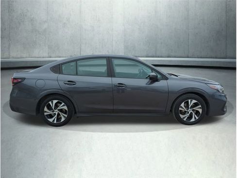 Used 2023 Subaru Legacy Premium image 7