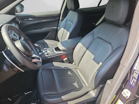 Used 2023 Alfa Romeo Stelvio Sprint RWD image 12