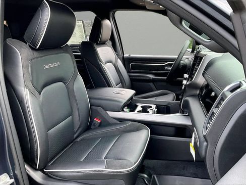 New 2026 RAM 1500 Laramie AWD/4WD image 21