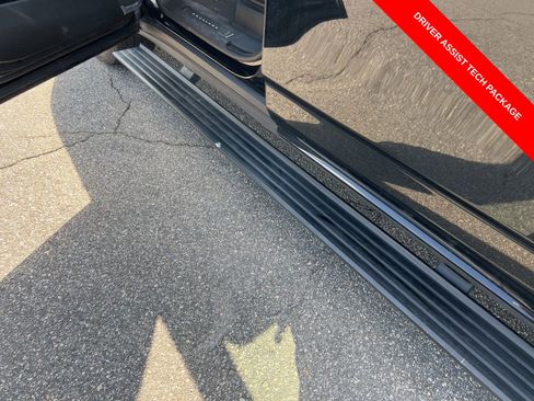 Used 2021 Cadillac Escalade ESV Sport w/ Driver Assist Tech Package image 10