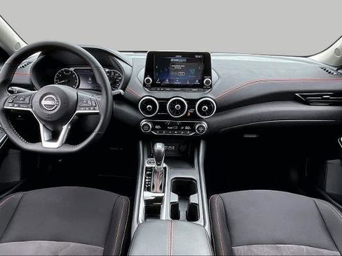 Certified 2025 Nissan Sentra SR FWD image 16