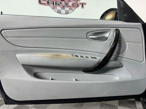 Used 2009 BMW 135i Convertible image 43