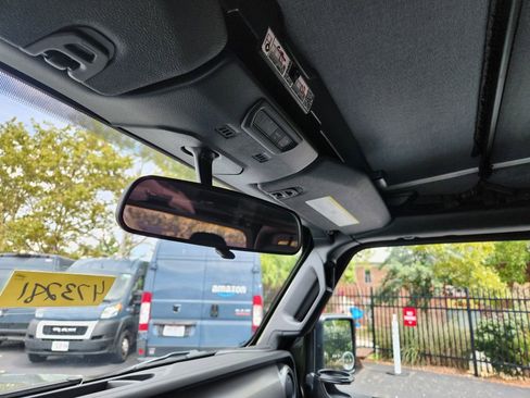 Used 2023 Jeep Wrangler Sport S image 28