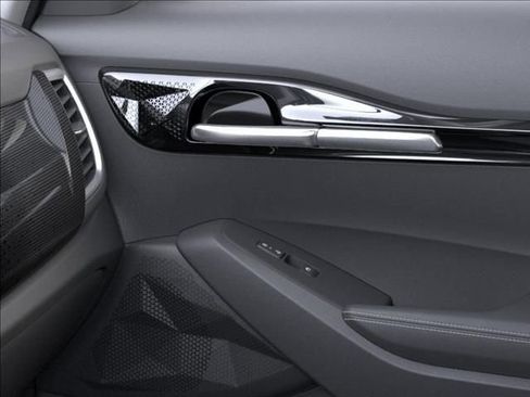 New 2026 Kia Seltos S FWD image 25