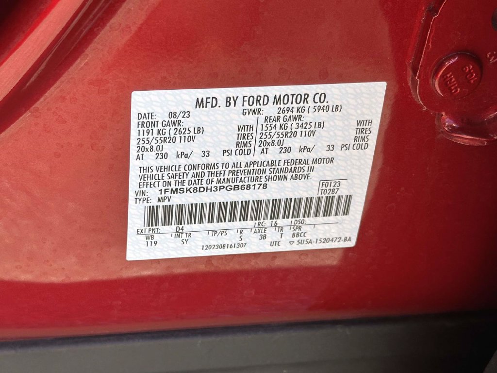 Certified 2023 Ford Explorer XLT w/ Equipment Group 202A AWD/4WD image 25