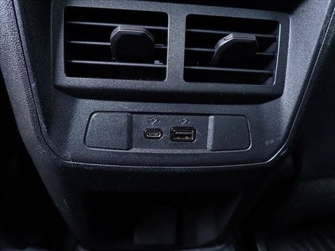 Used 2024 GMC Canyon AT4X AWD/4WD image 10