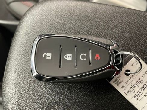 New 2026 Chevrolet Trax RS w/ Sunroof Package image 20