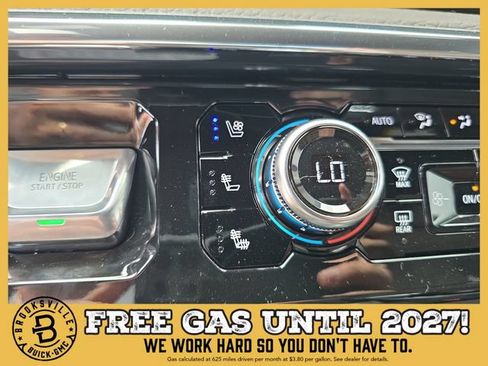 New 2026 GMC Sierra 3500 Denali w/ Denali Reserve Package AWD/4WD image 23
