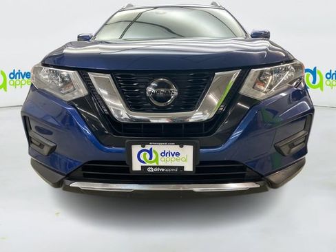 Used 2020 Nissan Rogue SV image 15