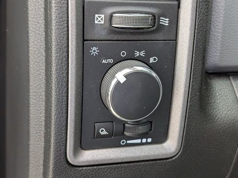 Used 2020 RAM 1500 Tradesman w/ Popular Equipment Group RWD image 18